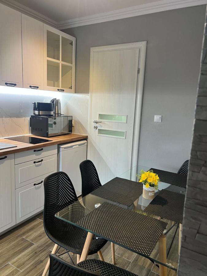 Benny & Bella Guest House Oradea Eksteriør bilde
